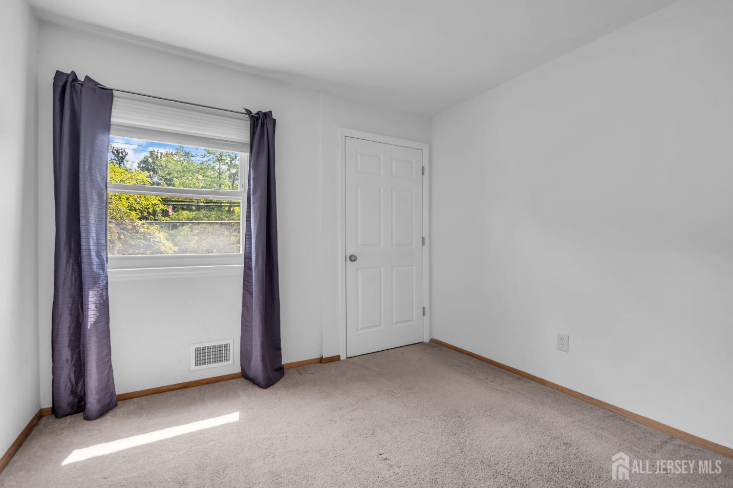 341 Middle Road, Hazlet, NJ, 07730 image 13