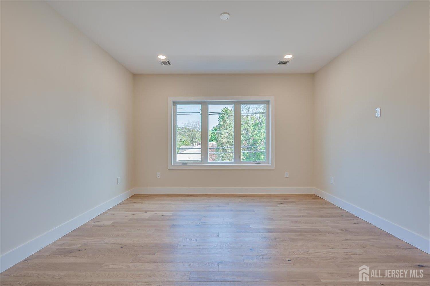 54 Nevsky Street, Edison, NJ, 08820 image 59