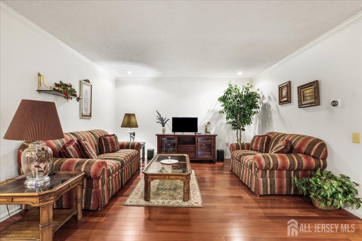 190 Tanager Drive Image 4