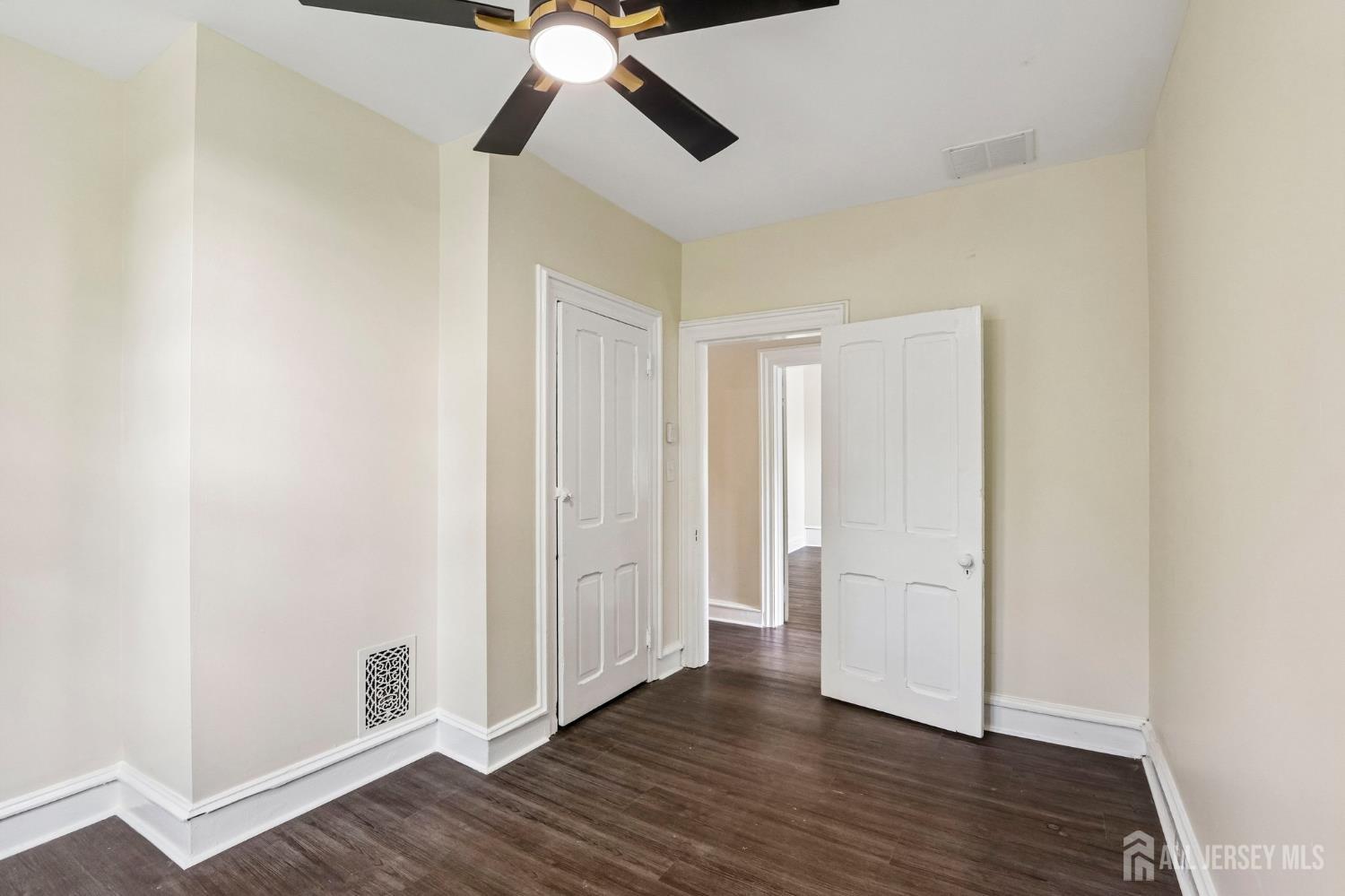 53 S Woodland Avenue, Woodbury Heights, NJ, 08096 image 14