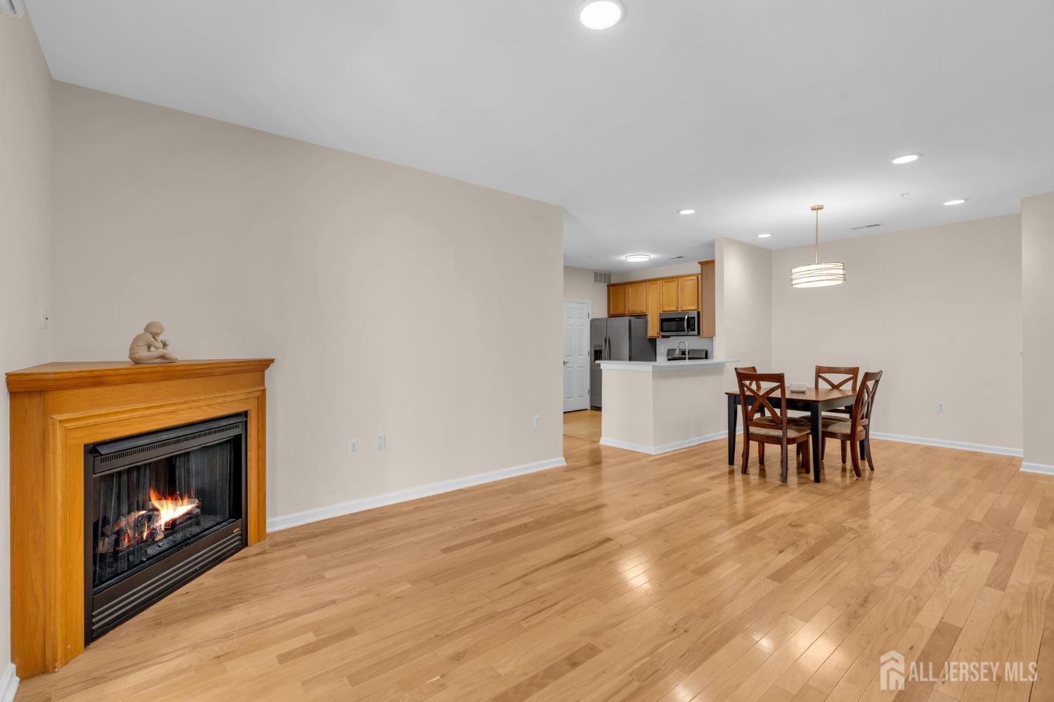 313 Sophee Lane Image 4