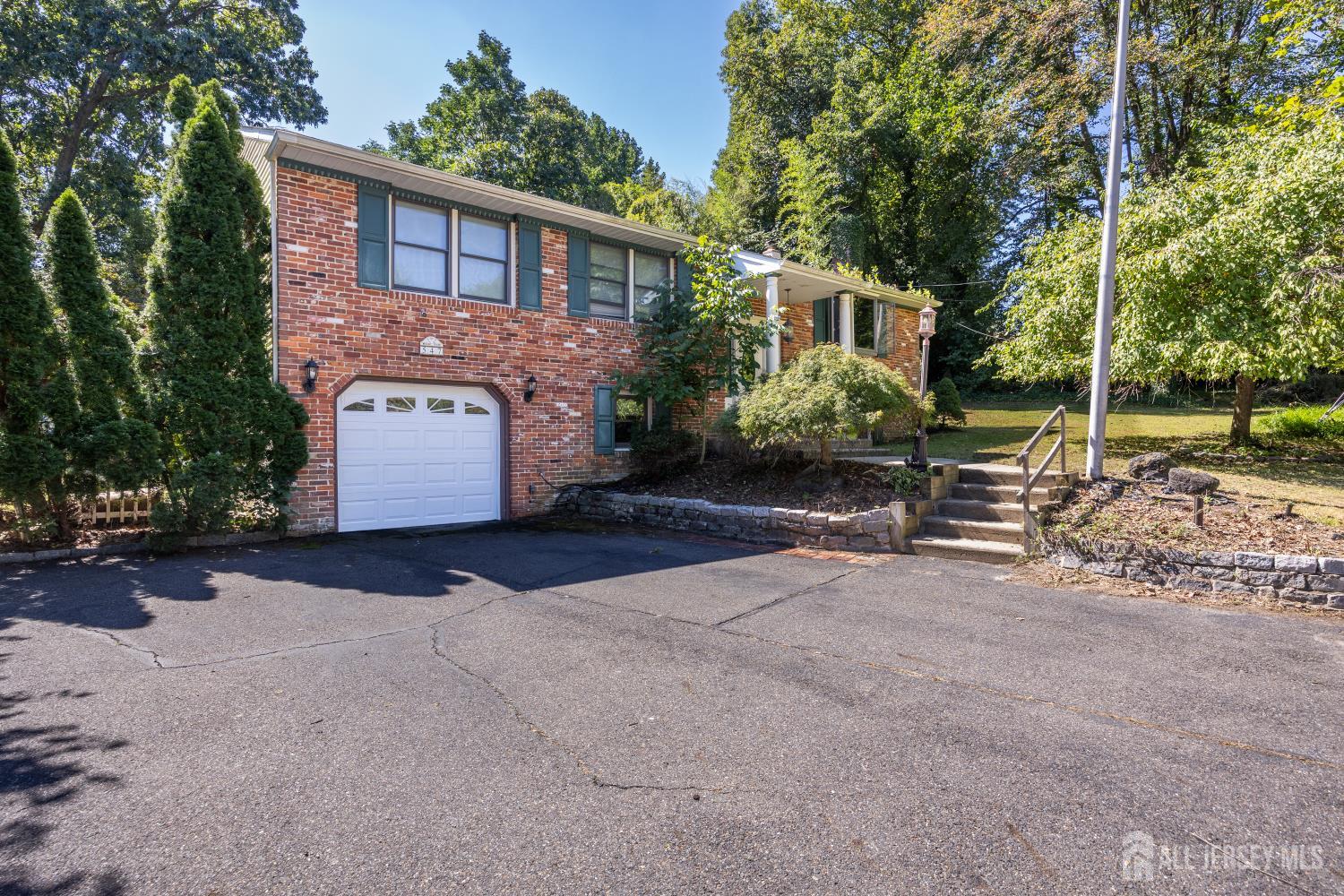 547 Lake Boulevard Image 5