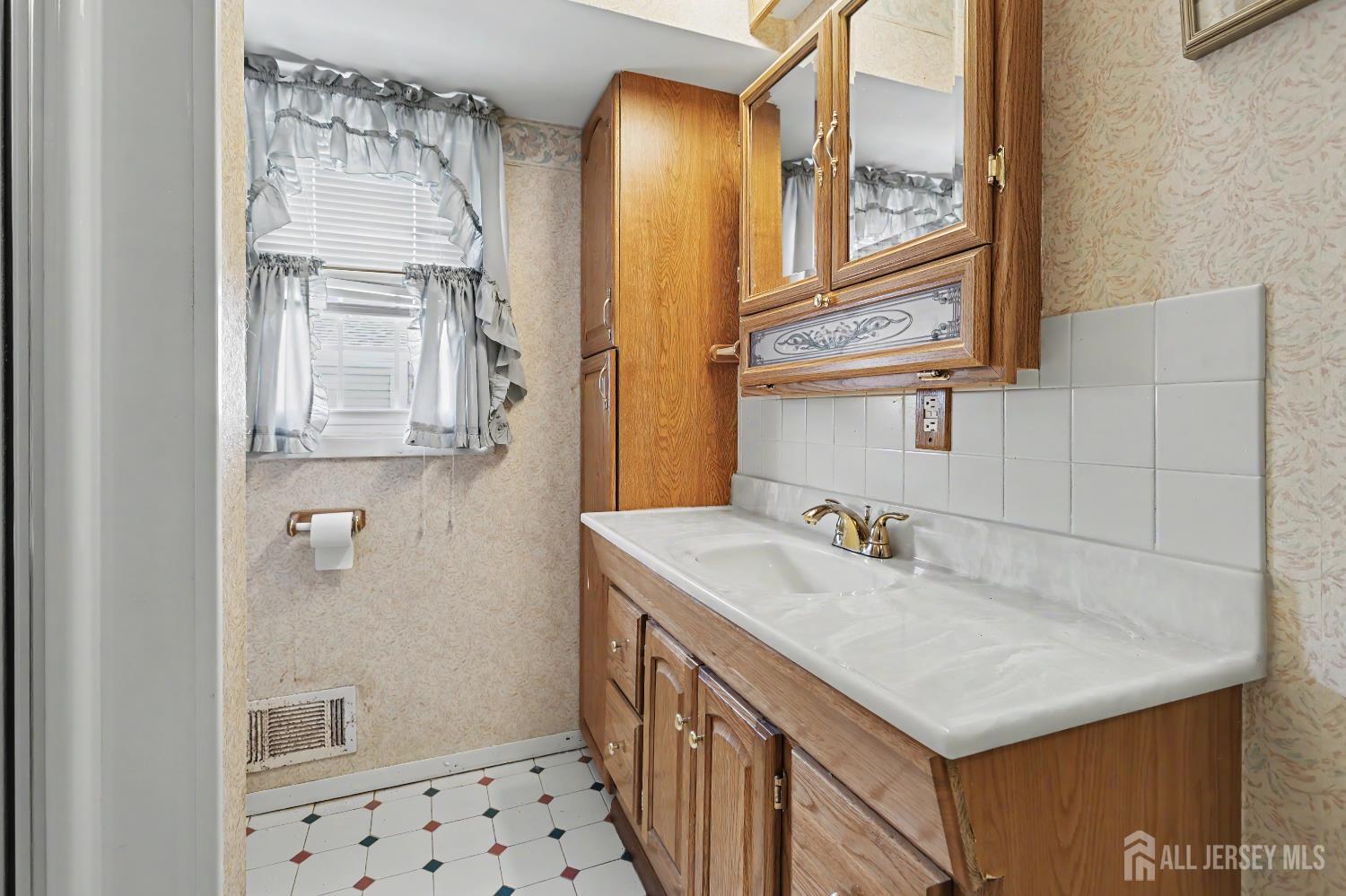 29 Joyce Place, Sayreville, NJ, 08859 image 25