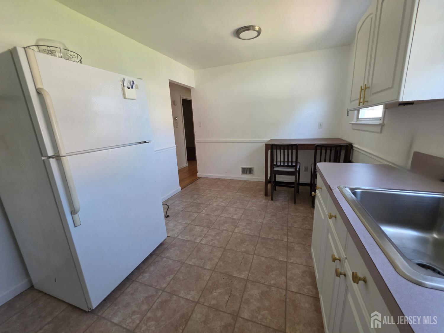 24 Louis Street, Sayreville, NJ, 08859 image 8