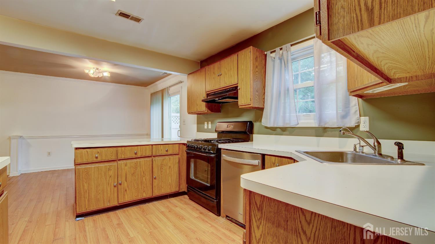 8 Forden Court, Sayreville, NJ, 08872 image 14
