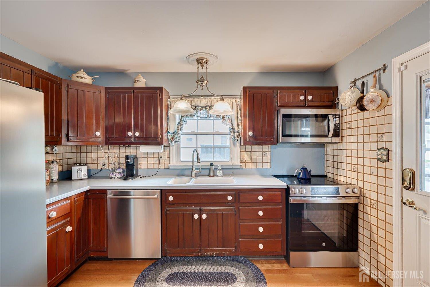 669 Old Post Road, Edison, NJ, 08817 image 19