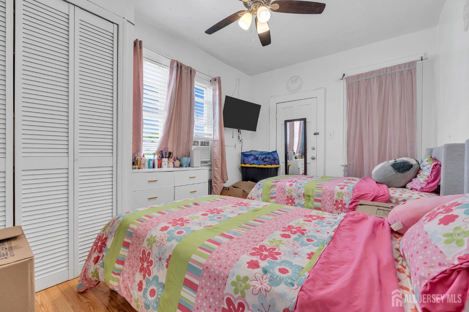 282 Alpine Street, Perth Amboy, NJ, 08861 image 31
