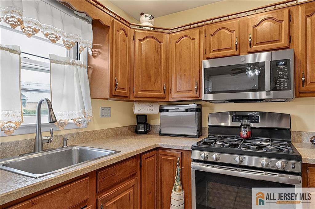 258 Forsgate Drive A, Jamesburg, NJ, 08831 image 10
