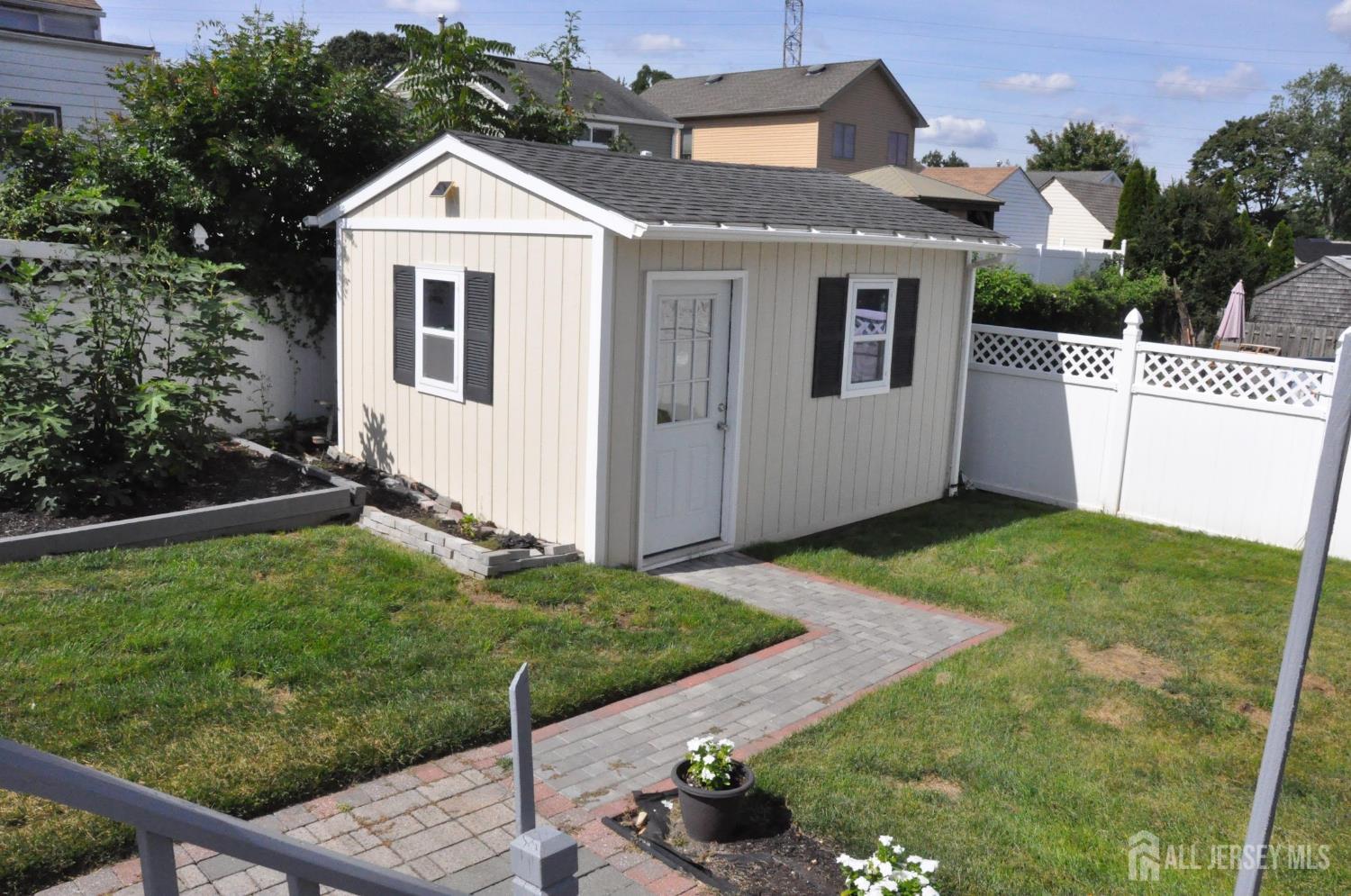9 FLORENCE Drive, Parlin, NJ, 08859 image 17