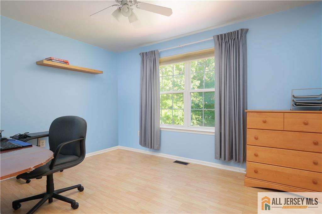 24 Hyde Park Drive, East Brunswick, NJ, 08816 image 17