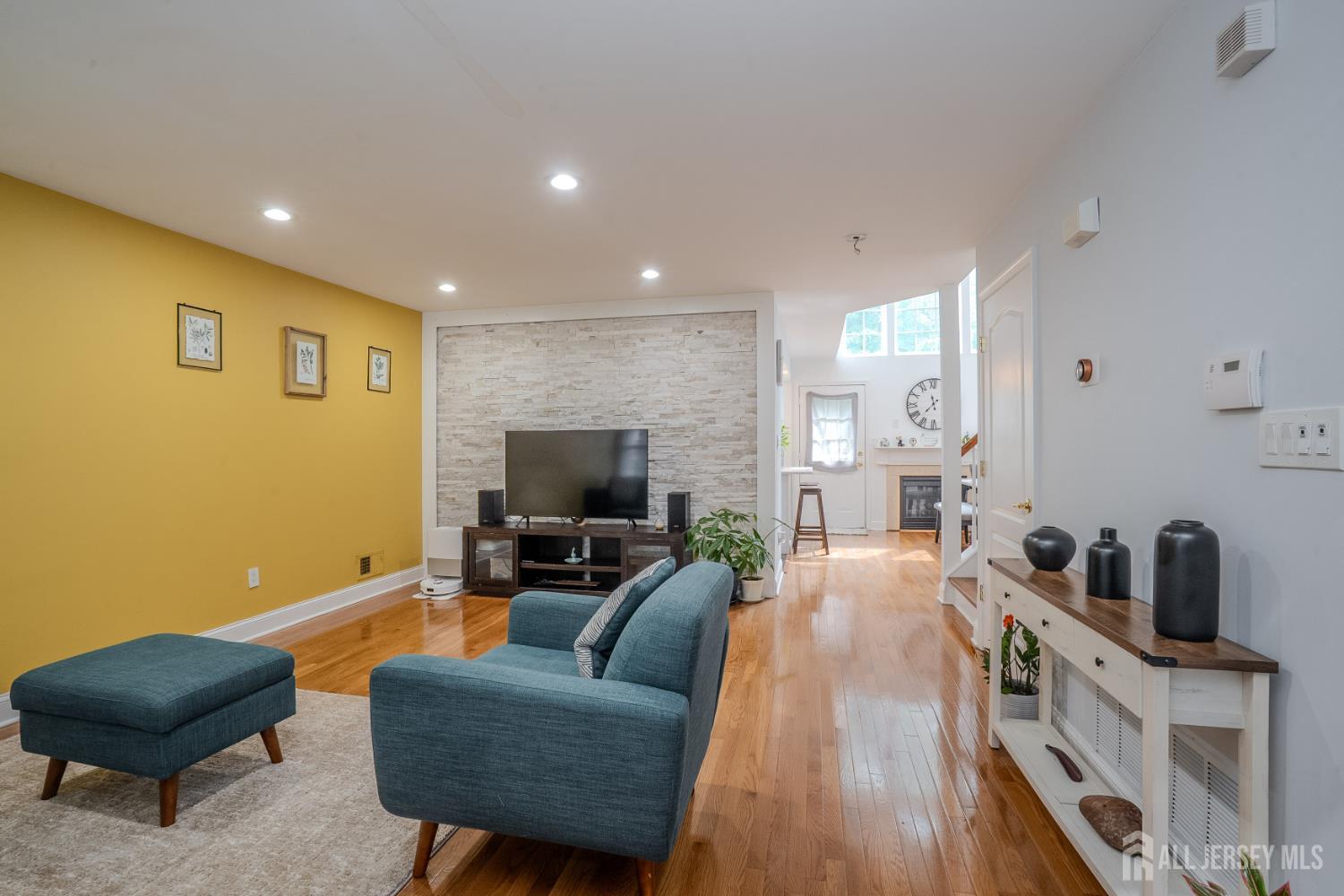 110 Briarwood Drive, North Brunswick, NJ, 08902