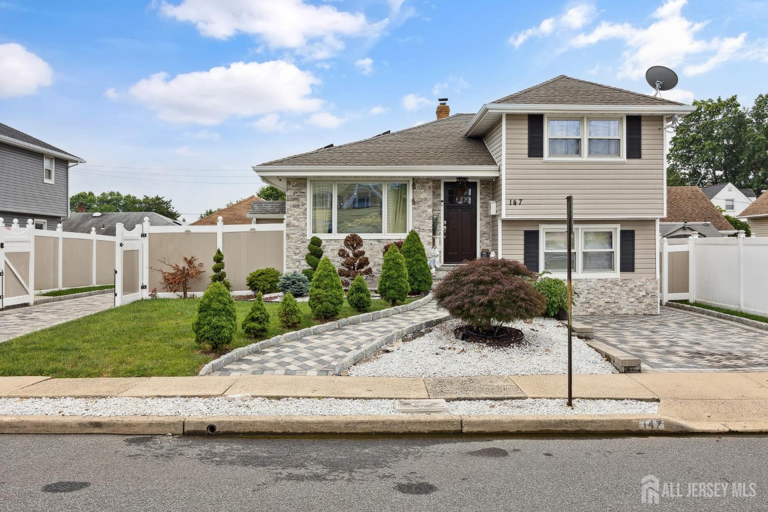 147 James Street Image 3
