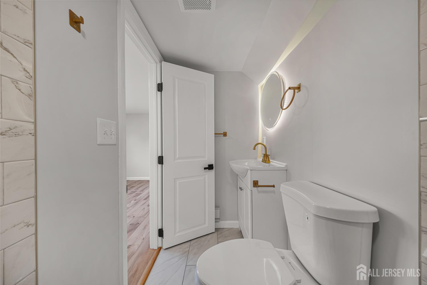 24 Morgan Drive, Edison, NJ, 08817 image 17