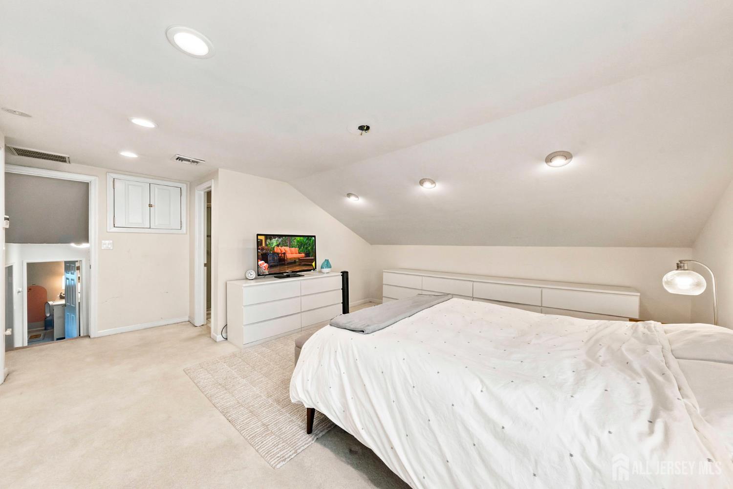 9 Meyer Road, Edison, NJ, 08817 image 29