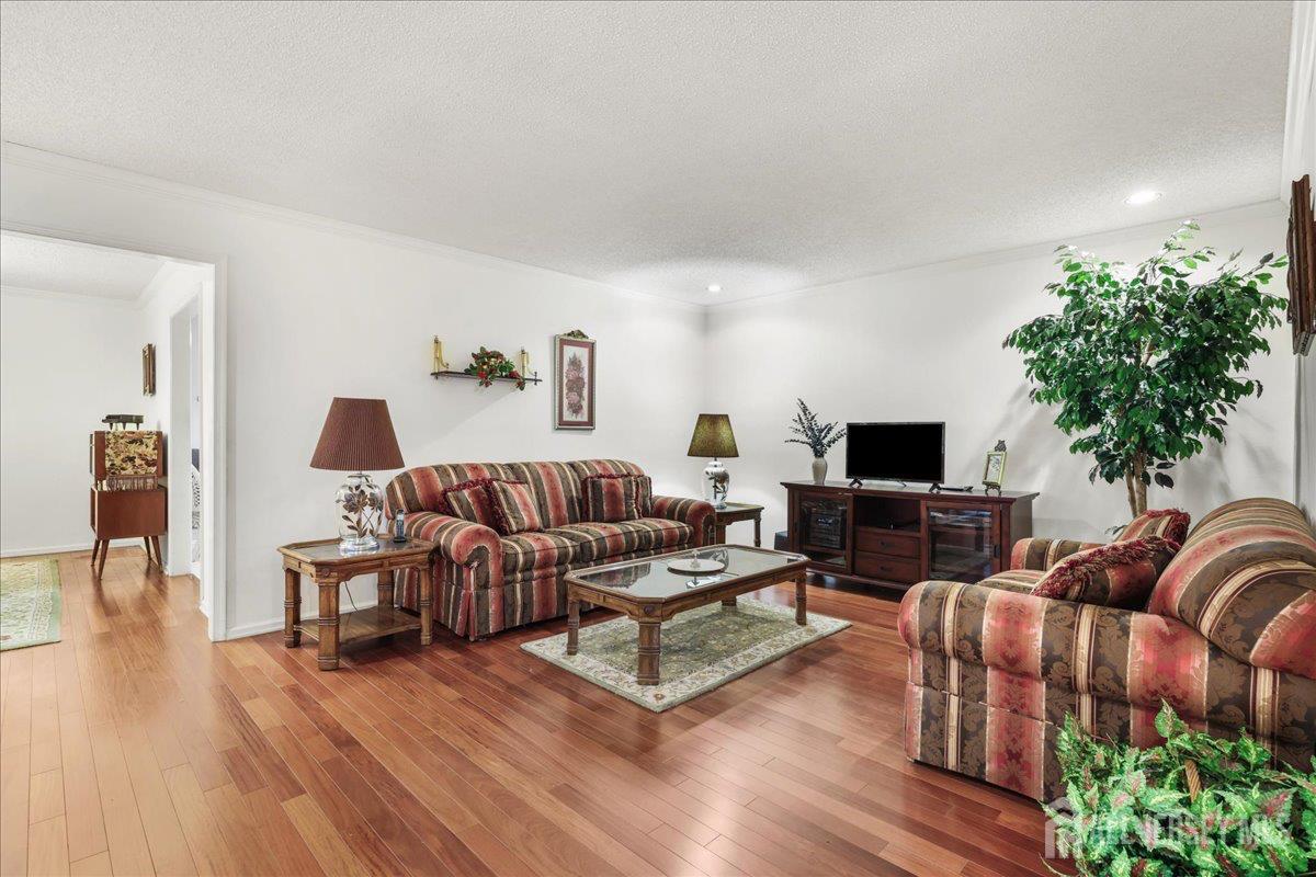 190 Tanager Drive Image 2