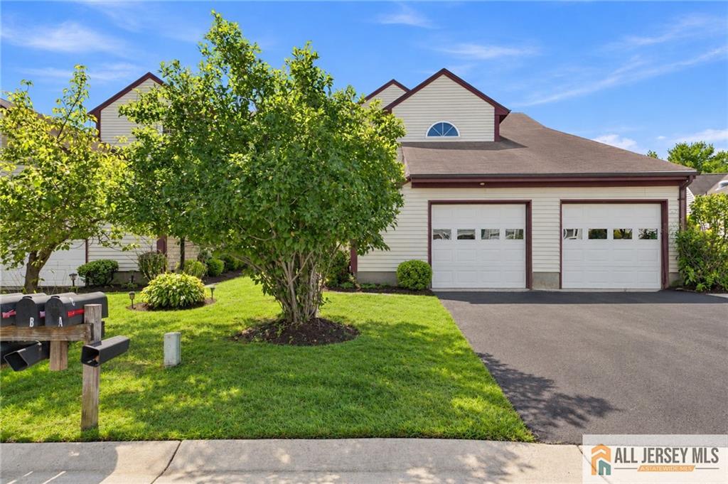 8 Rothwell Drive 8A, Monroe, NJ, 08831
