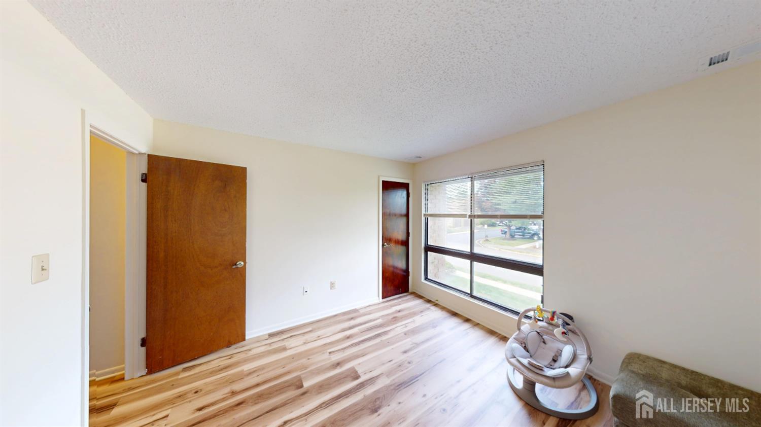 280 Willowbrook Drive, North Brunswick, NJ, 08902 image 31