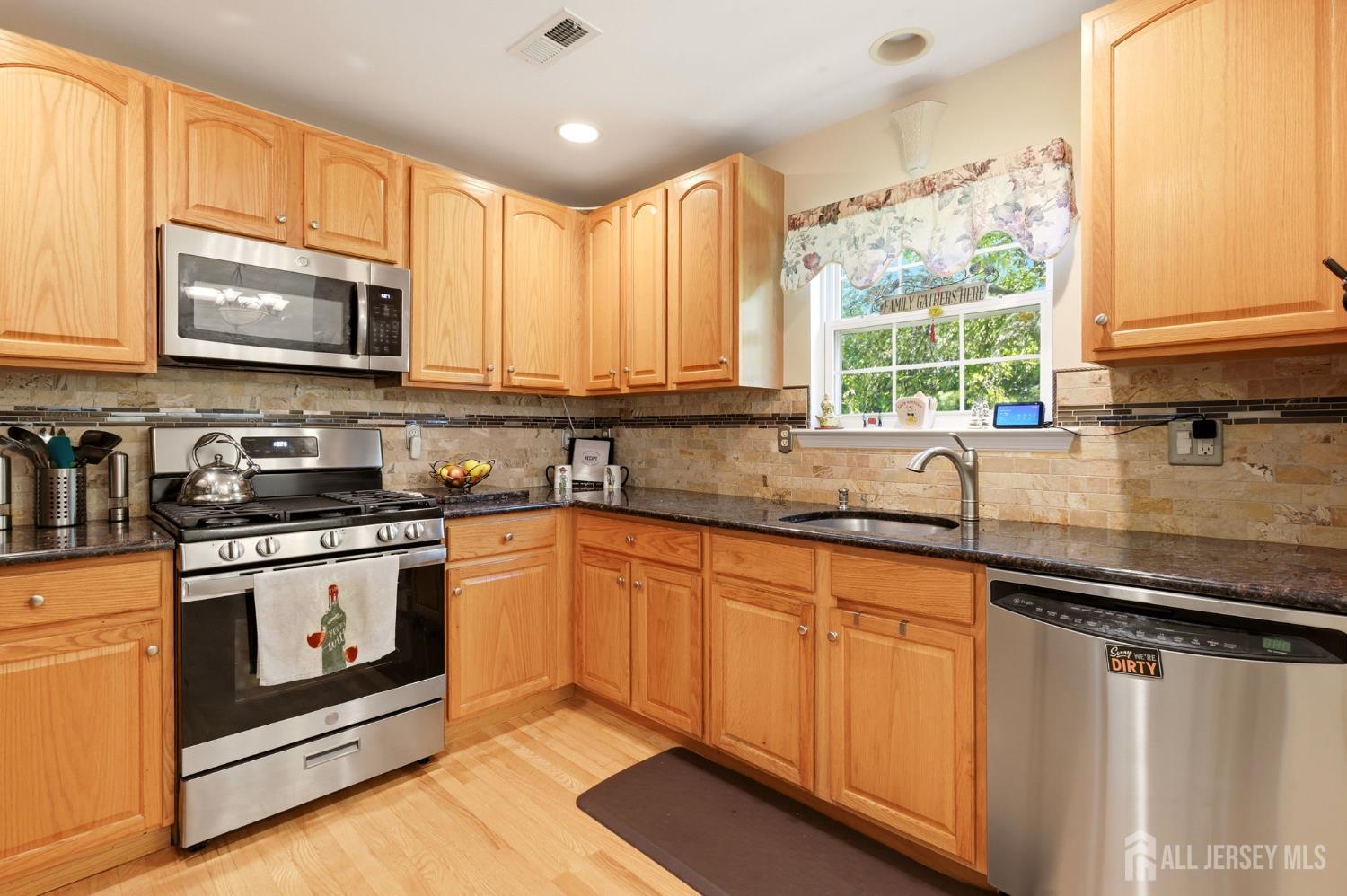 17 Hanna Lane, Old Bridge, NJ, 08879 image 23