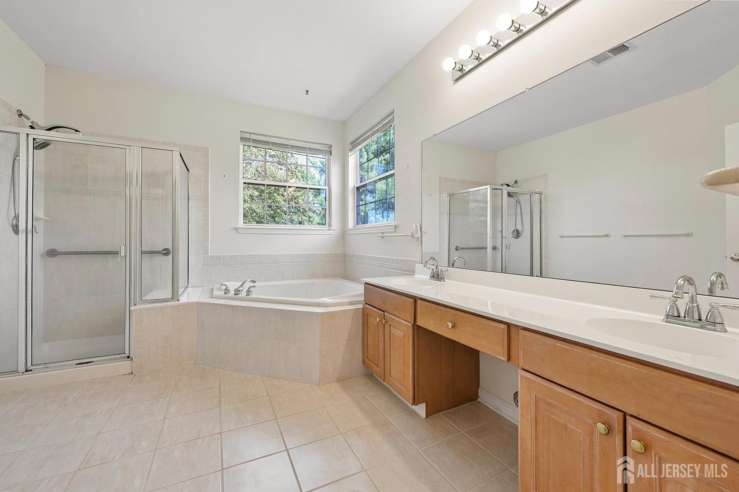 99 Minuteman Circle, Upper Freehold, NJ, 08501 image 27