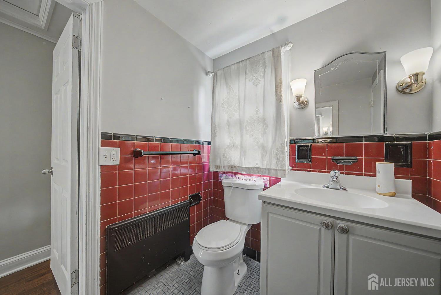 396 New Dover Road, Colonia, NJ, 07067 image 33