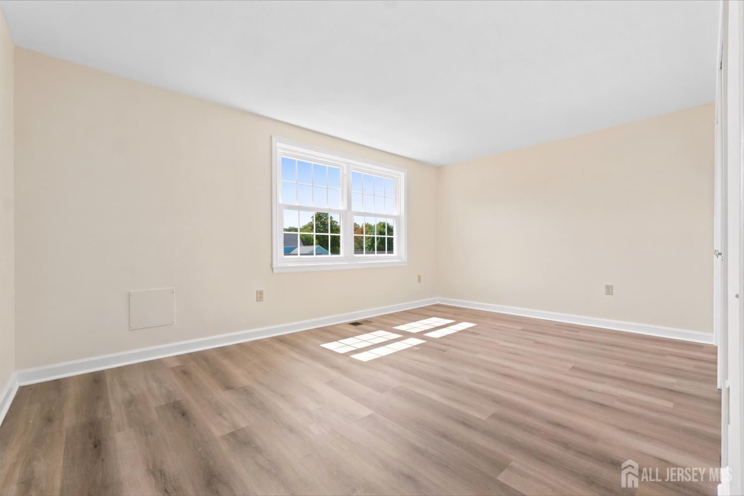 8 Sussex Way N, Monroe, NJ, 08831 image 18