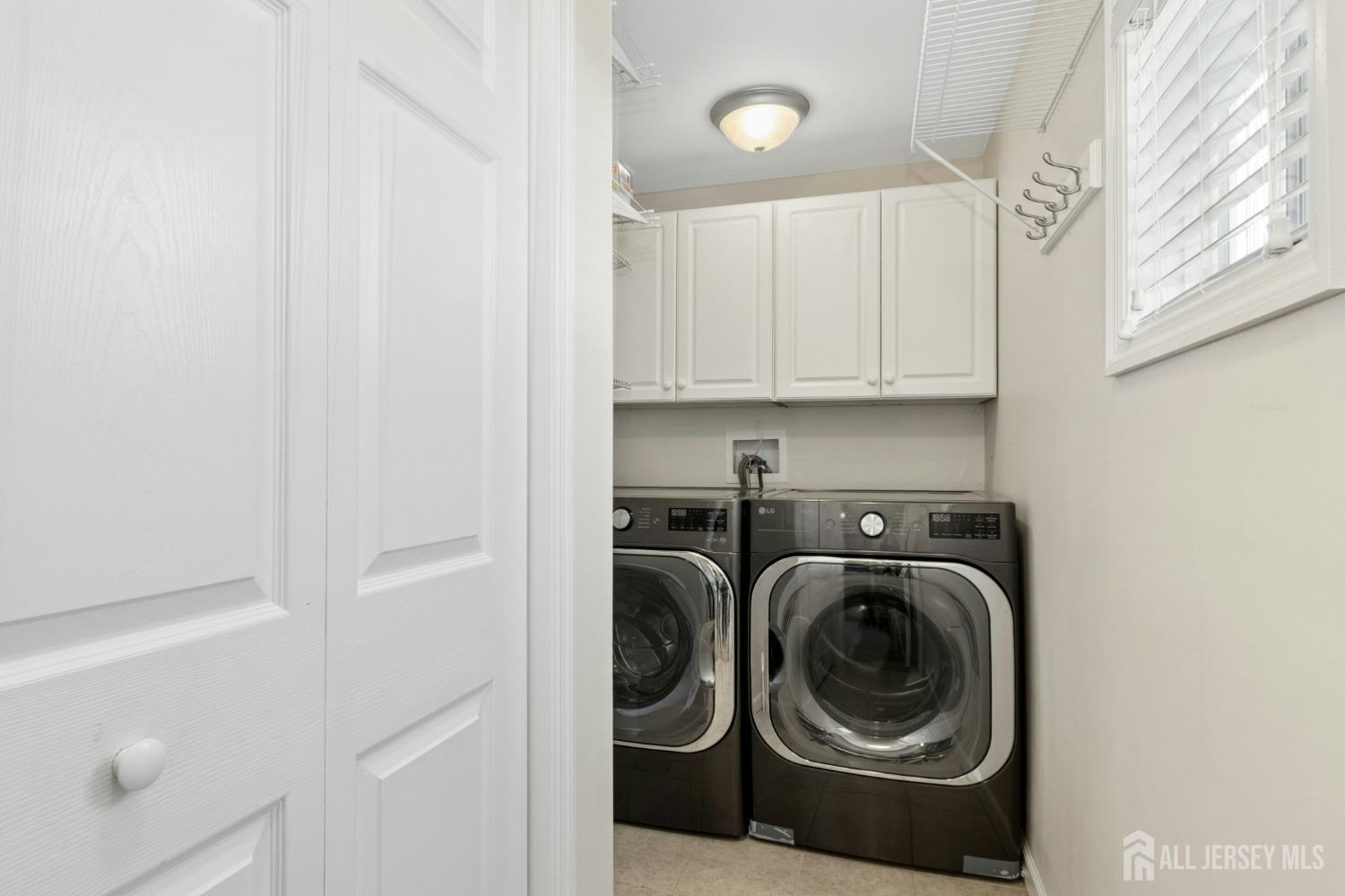 57 CLEVELAND Avenue, Colonia, NJ, 07067 image 17
