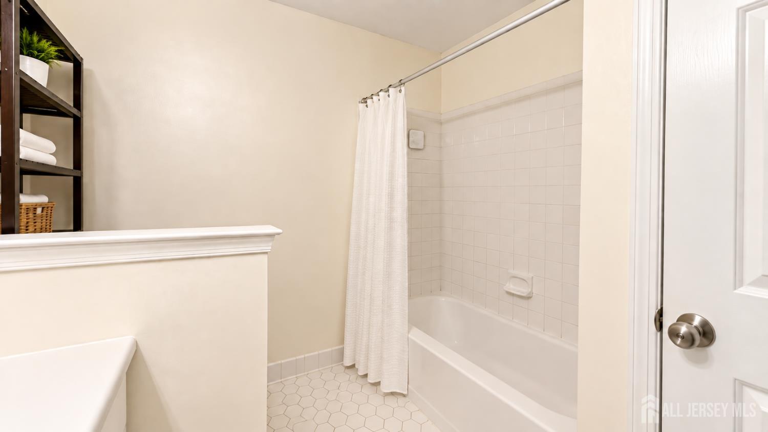 403 Cypress Lane, East Brunswick, NJ, 08816 image 13