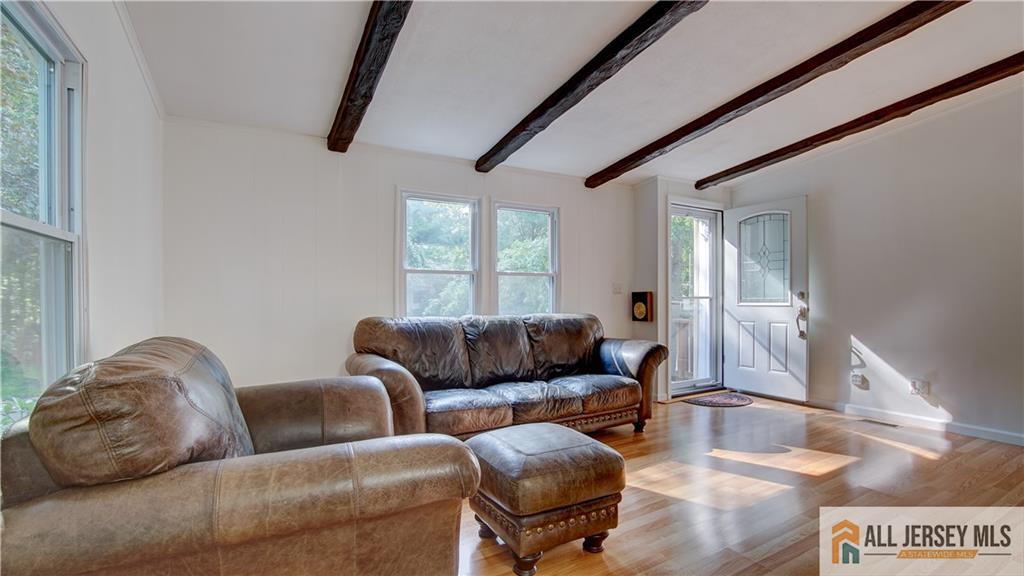 303 Woods End Court, Spotswood, NJ, 08884 image 9