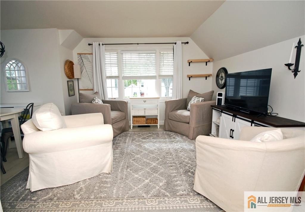 68 Gloucester Way N, Monroe, NJ, 08831 image 7
