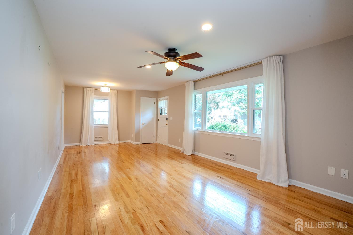 113 Springcrest Drive Image 3