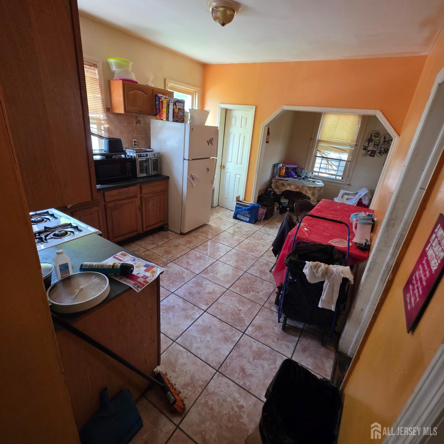 45 Columbia Avenue Image 2