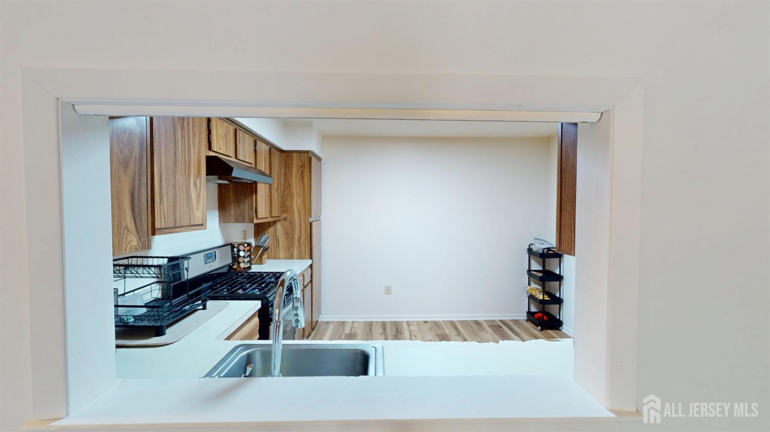 280 Willowbrook Drive, North Brunswick, NJ, 08902 image 11