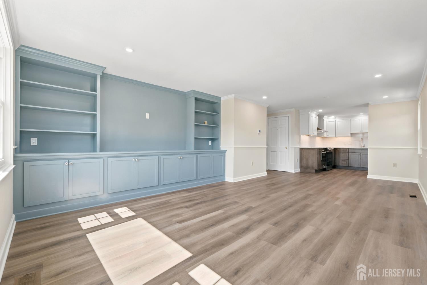 8 Sussex Way N, Monroe, NJ, 08831 image 7