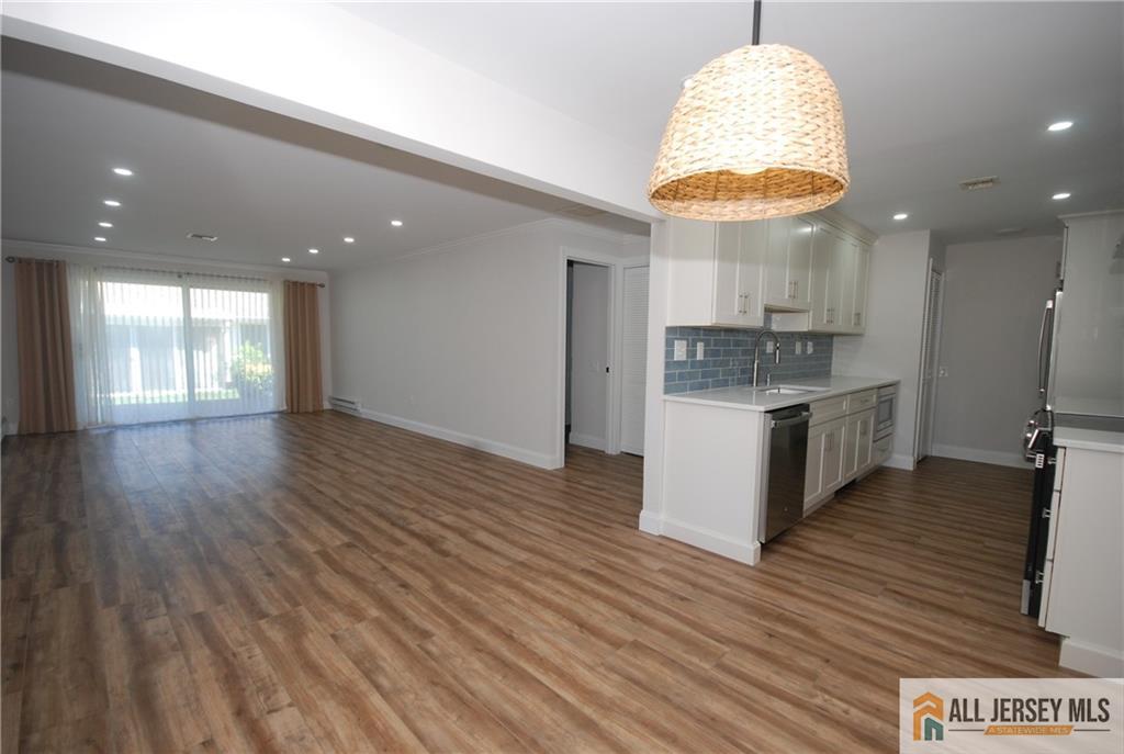 187 Newport Road A, Monroe, NJ, 08831 image 8