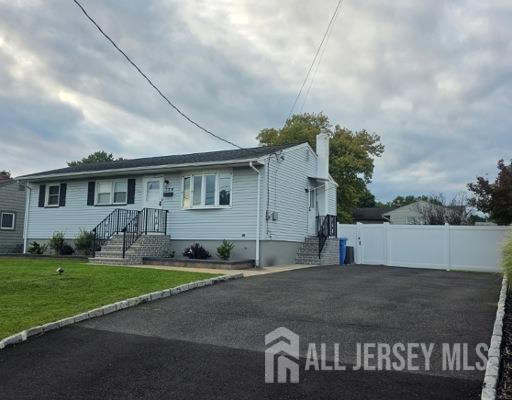 324 Evans Avenue Image 2