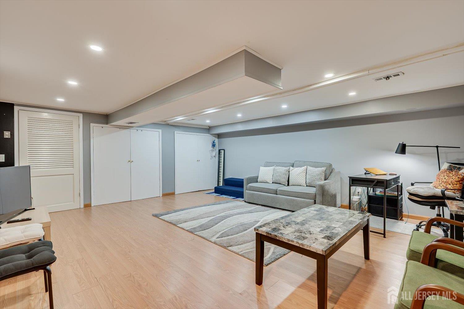 1602 Deerfield Drive, Edison, NJ, 08820 image 25