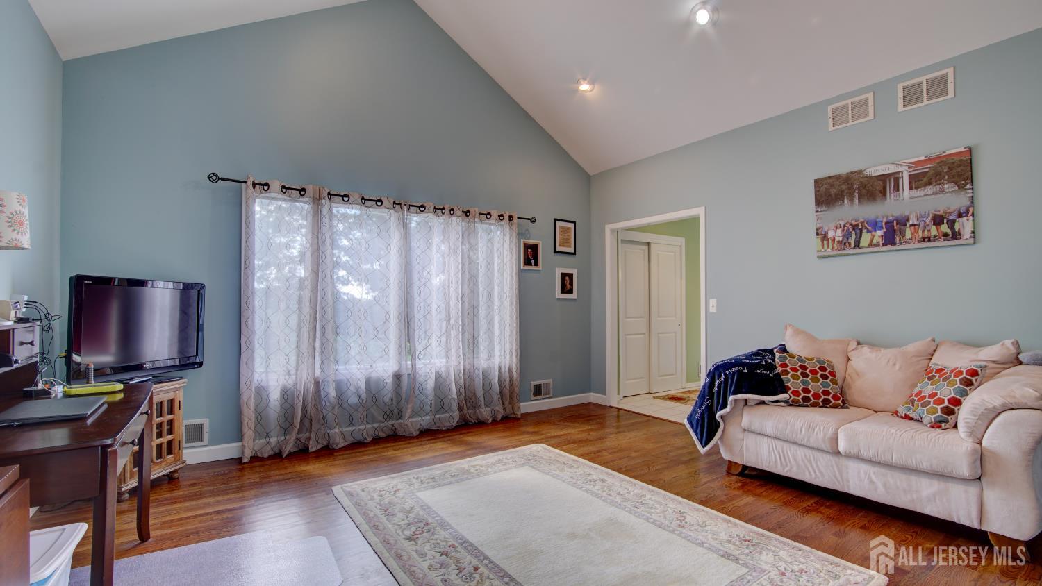 314 Sweetmans Lane, Millstone, NJ, 08535 image 27