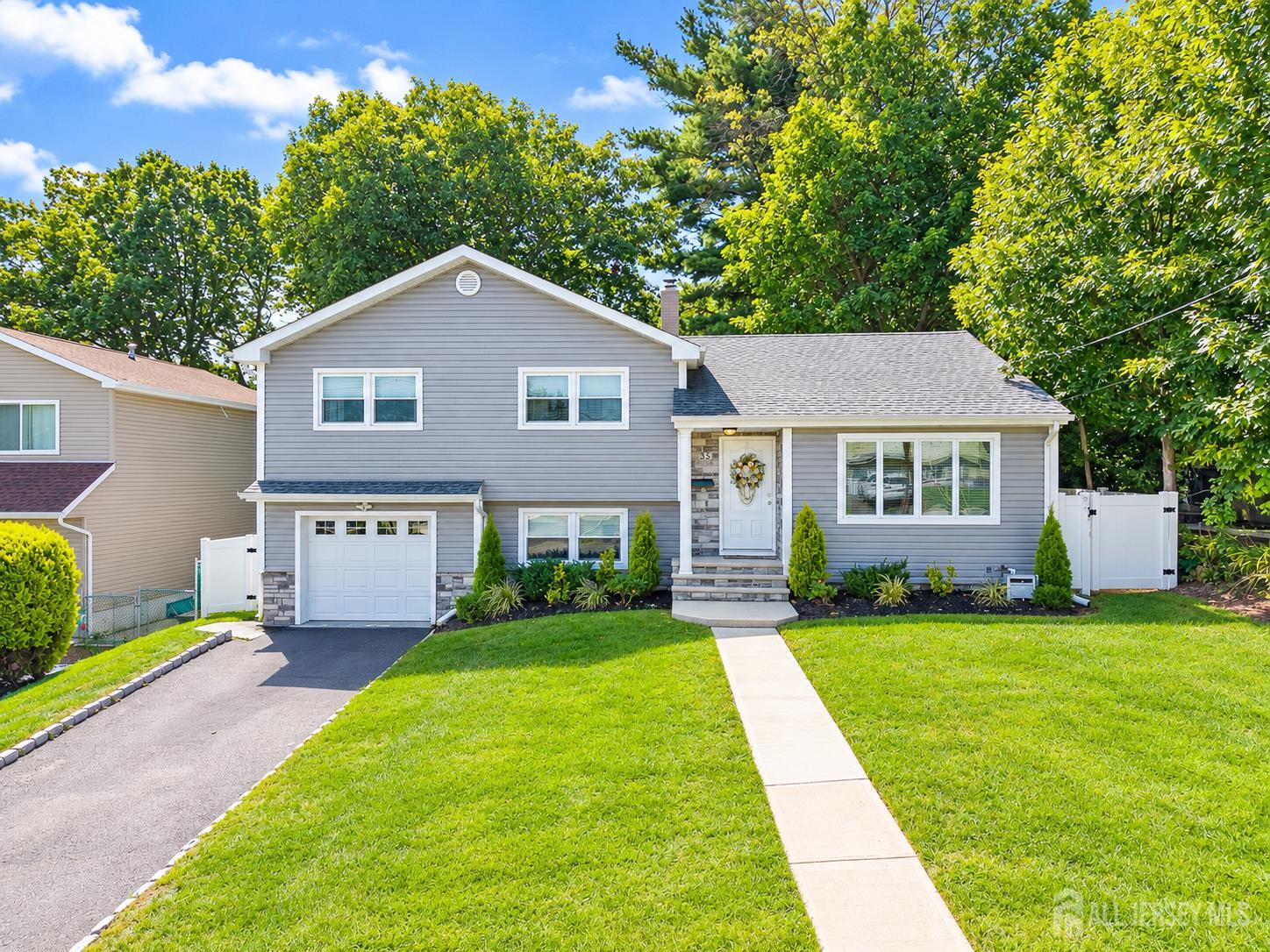 35 Bender Drive Image 4