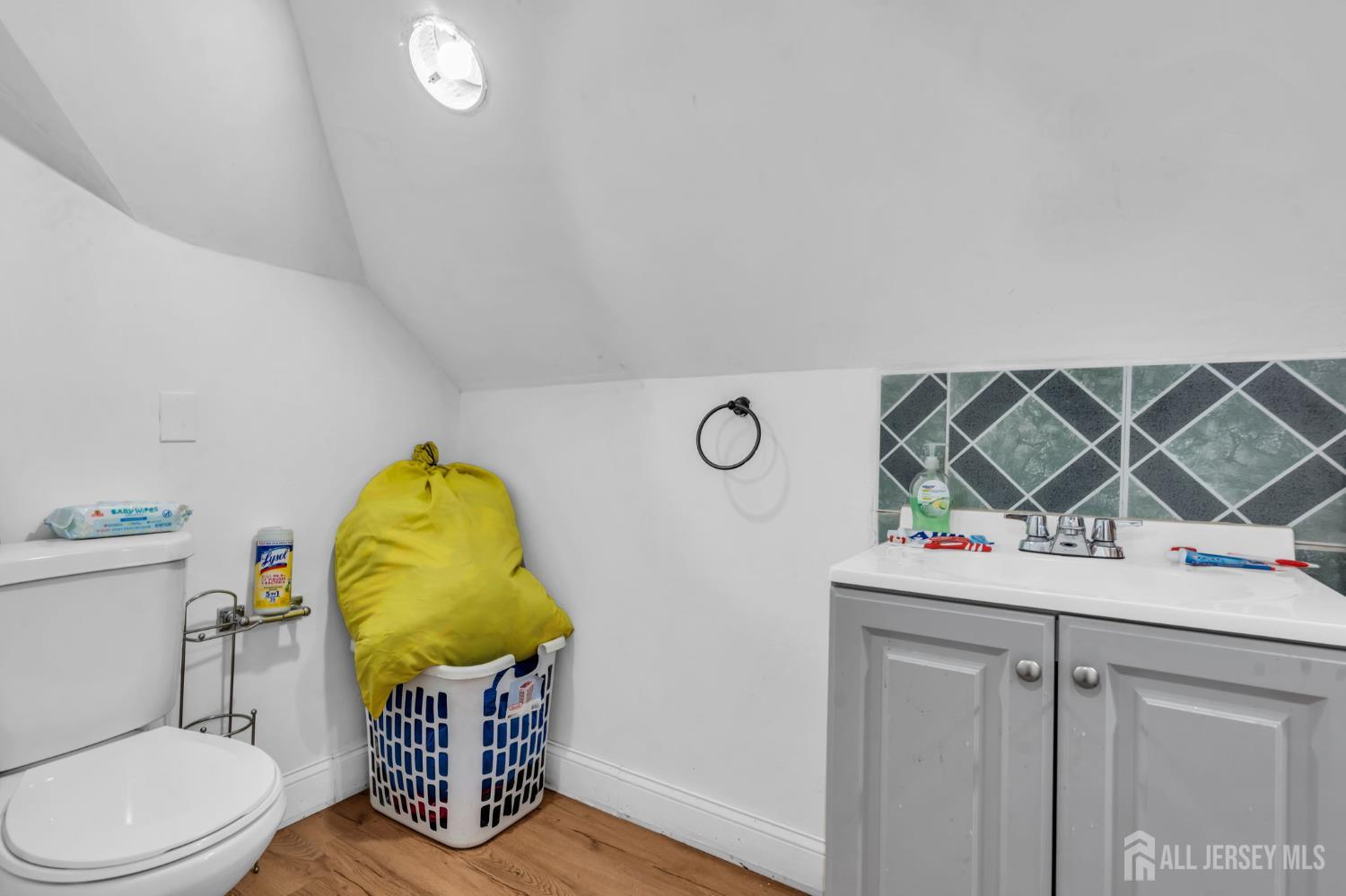 865 Birch Street, Perth Amboy, NJ, 08861 image 33