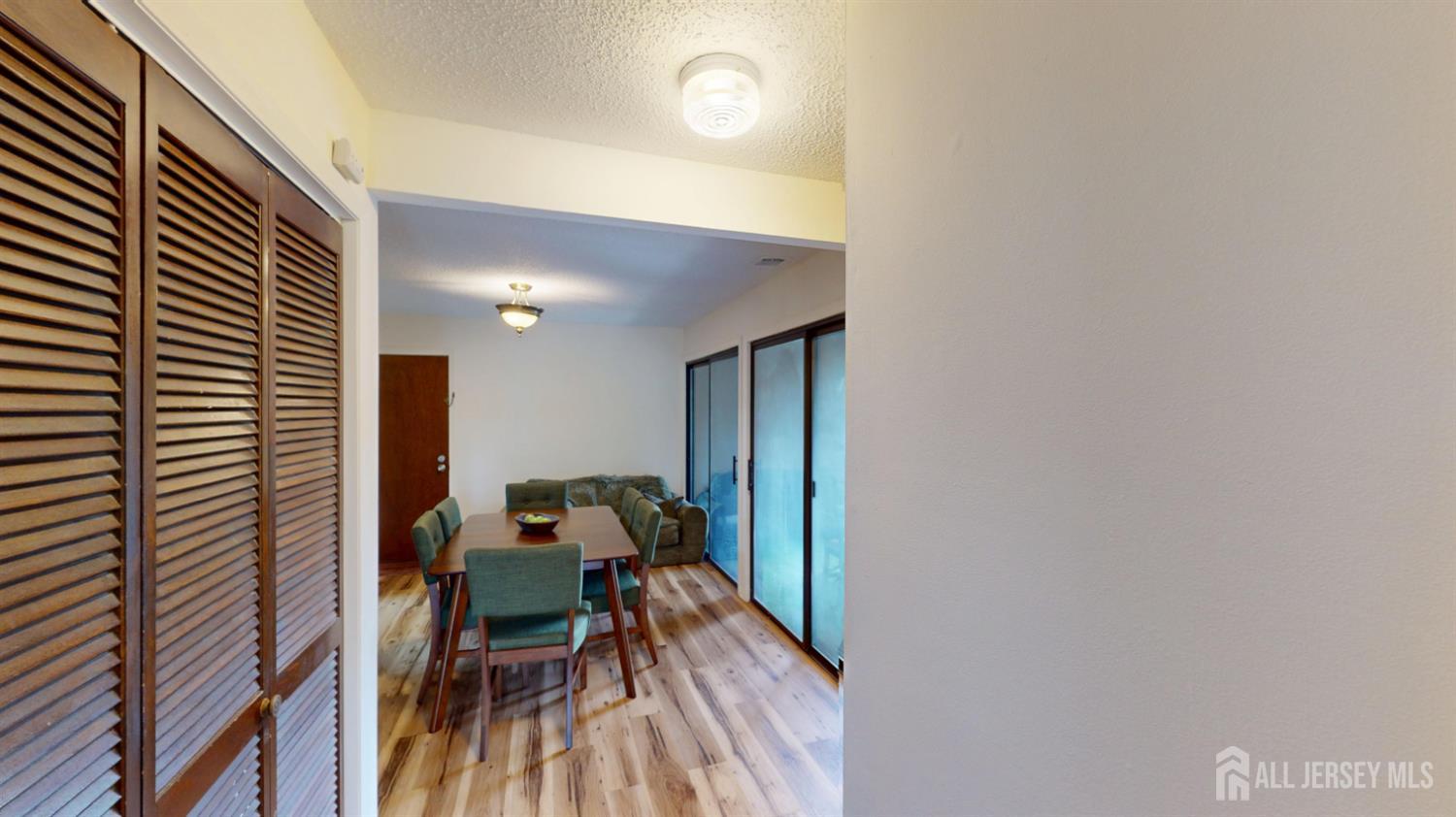 280 Willowbrook Drive, North Brunswick, NJ, 08902 image 27