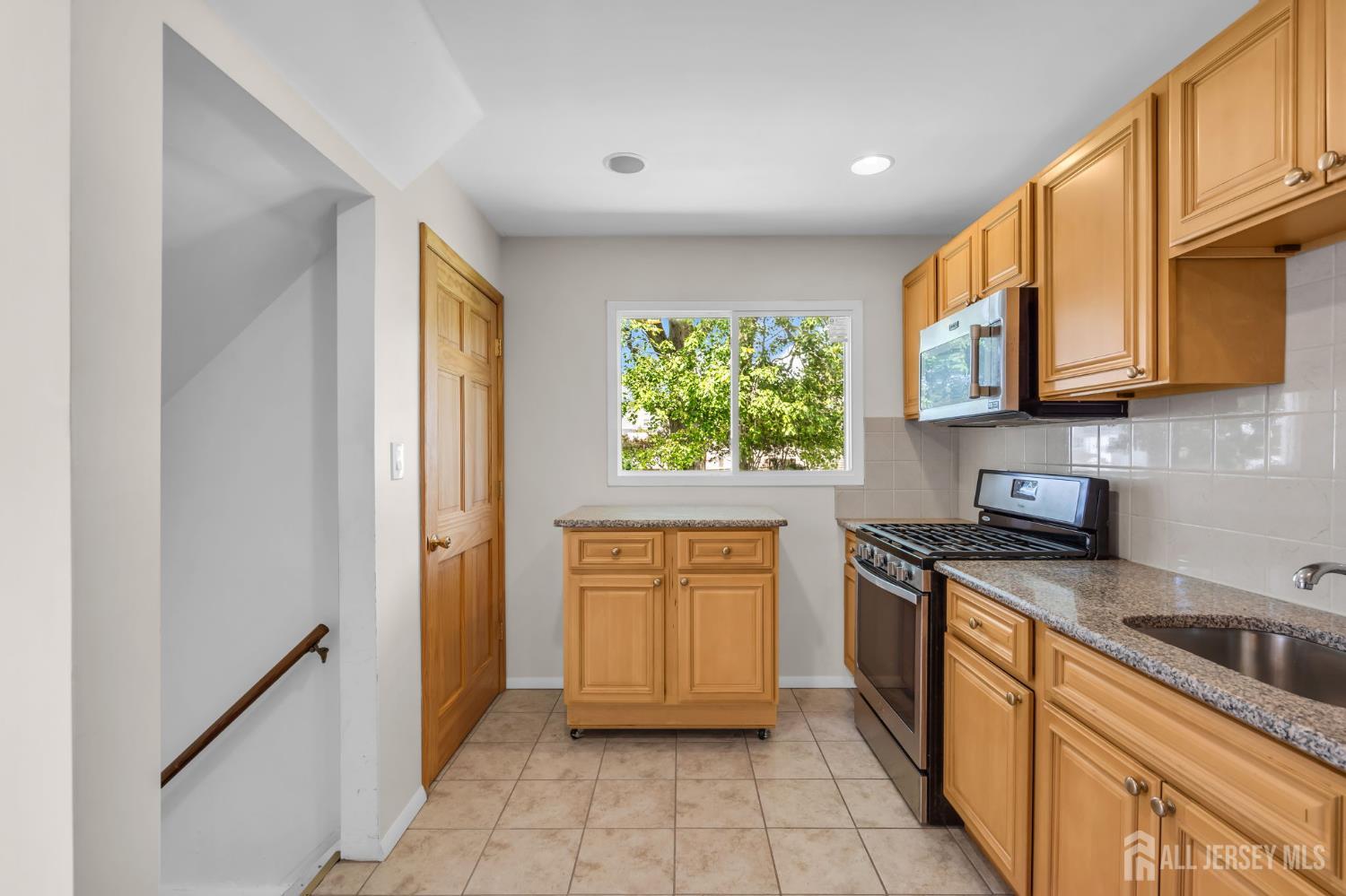 341 Middle Road, Hazlet, NJ, 07730 image 9