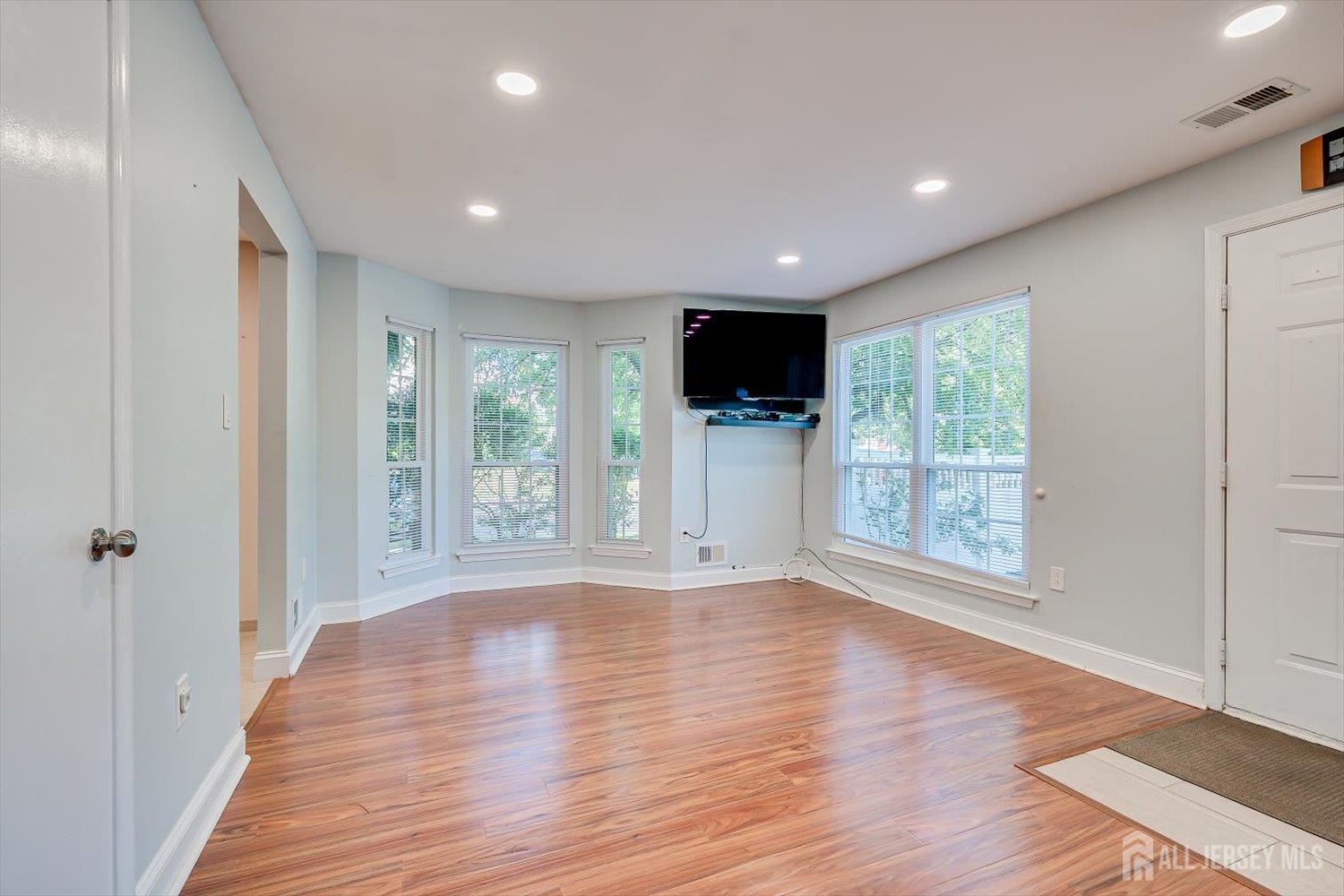 73 Goodwin Drive Image 4