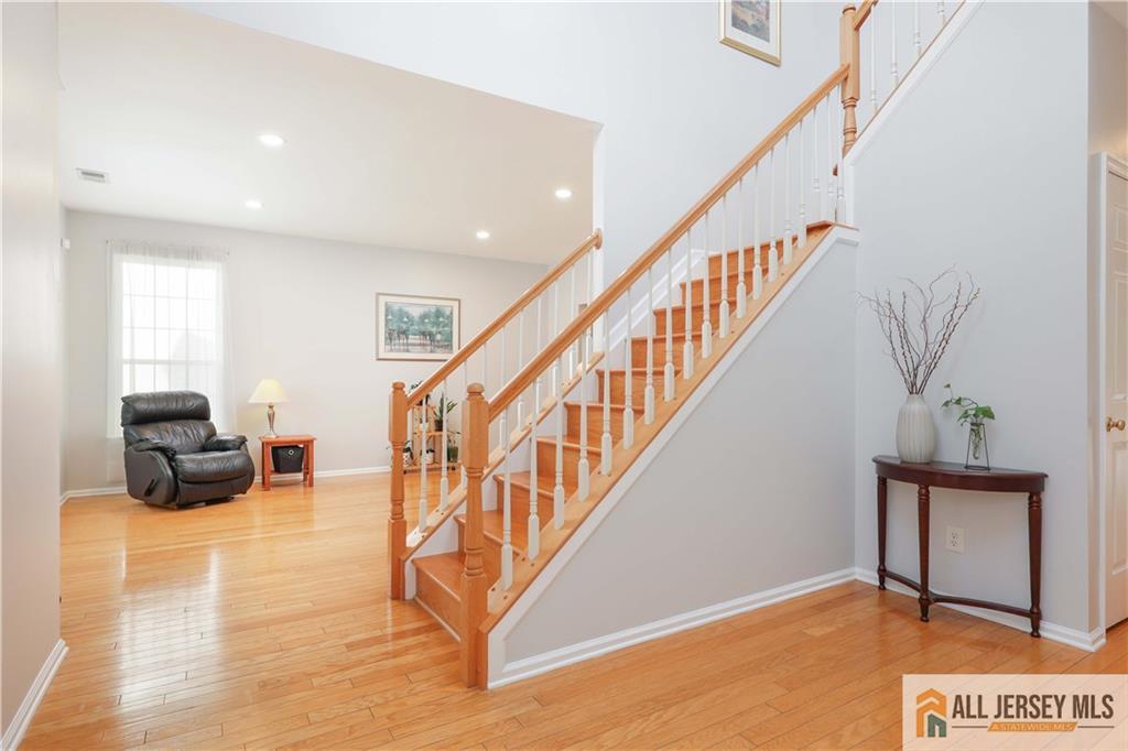 24 Hyde Park Drive Image 3
