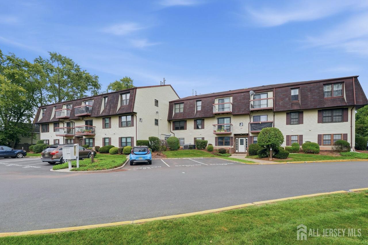 116 Orlando Street, Edison, NJ, 08817 image 19