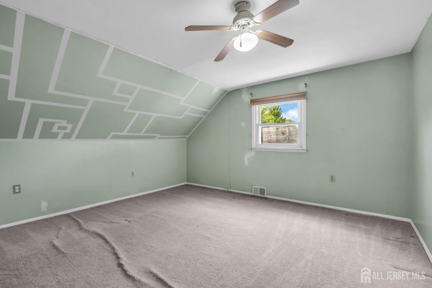 341 Middle Road, Hazlet, NJ, 07730 image 22