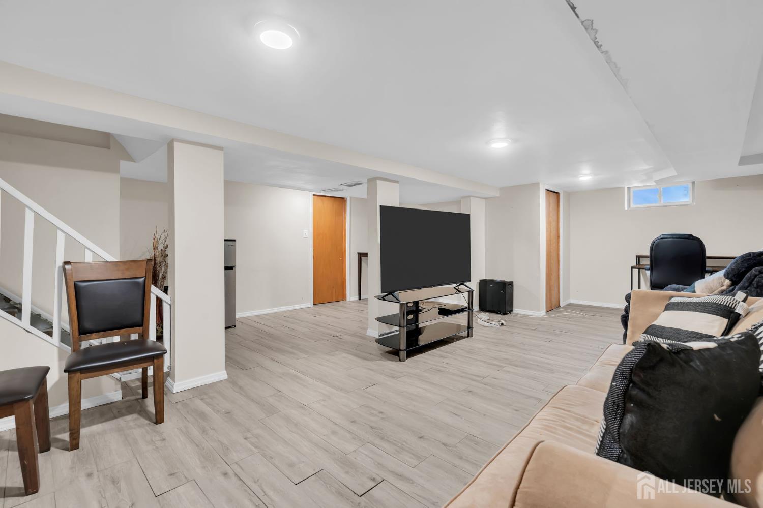 16 Woodmere Road, North Brunswick, NJ, 08902 image 17