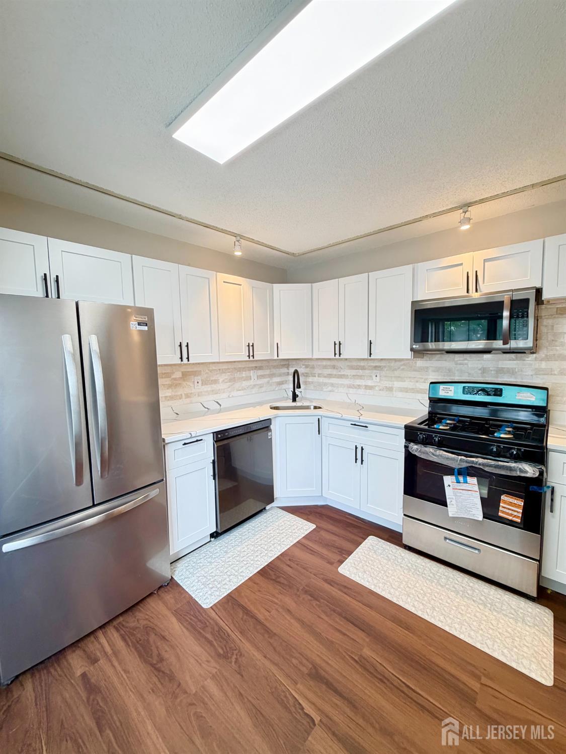 13 DARTMOUTH Way Image 4
