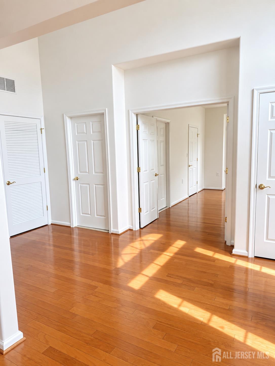 274 Valencia Drive, Monroe, NJ, 08831 image 8