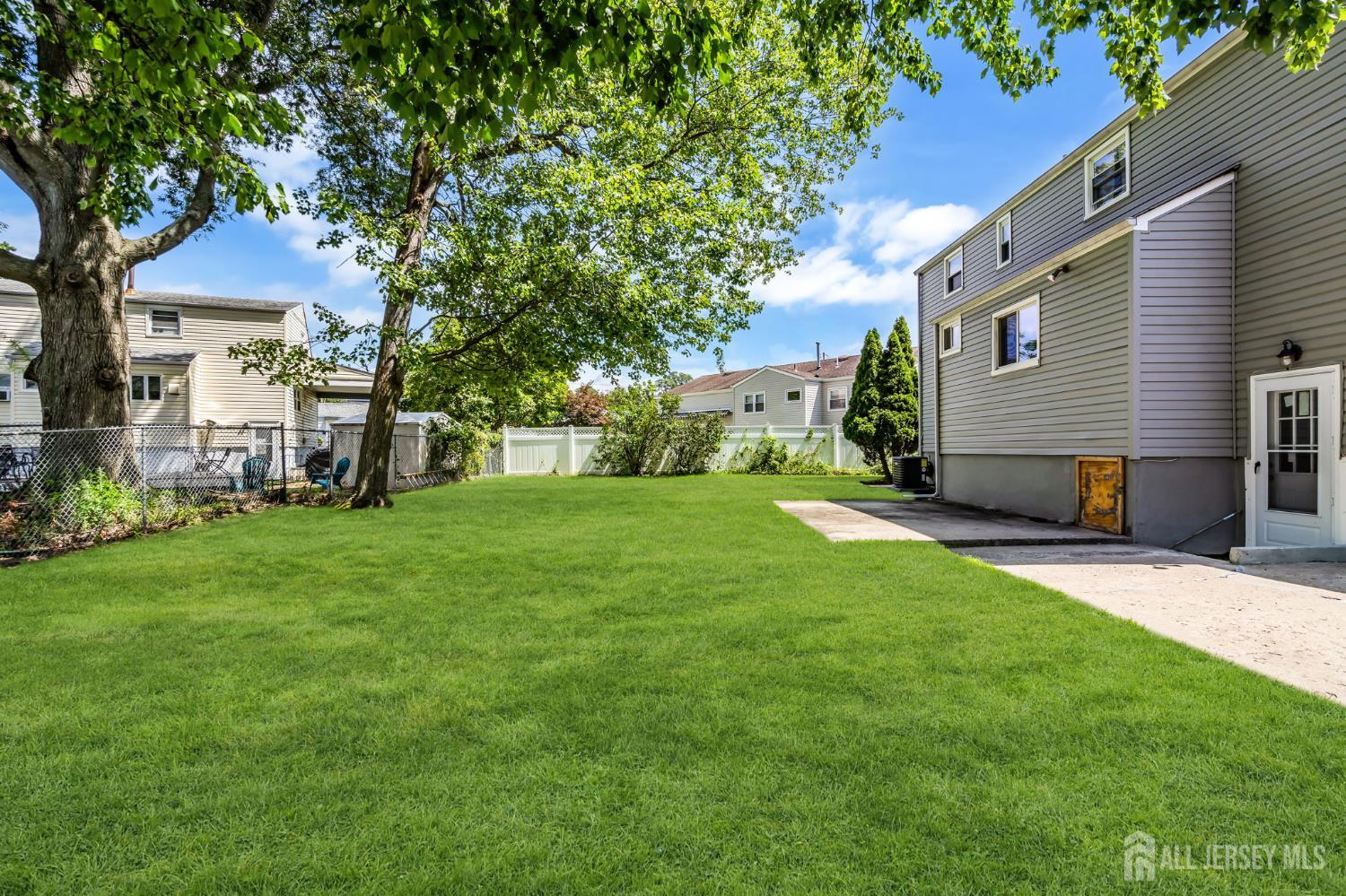 341 Middle Road, Hazlet, NJ, 07730 image 27