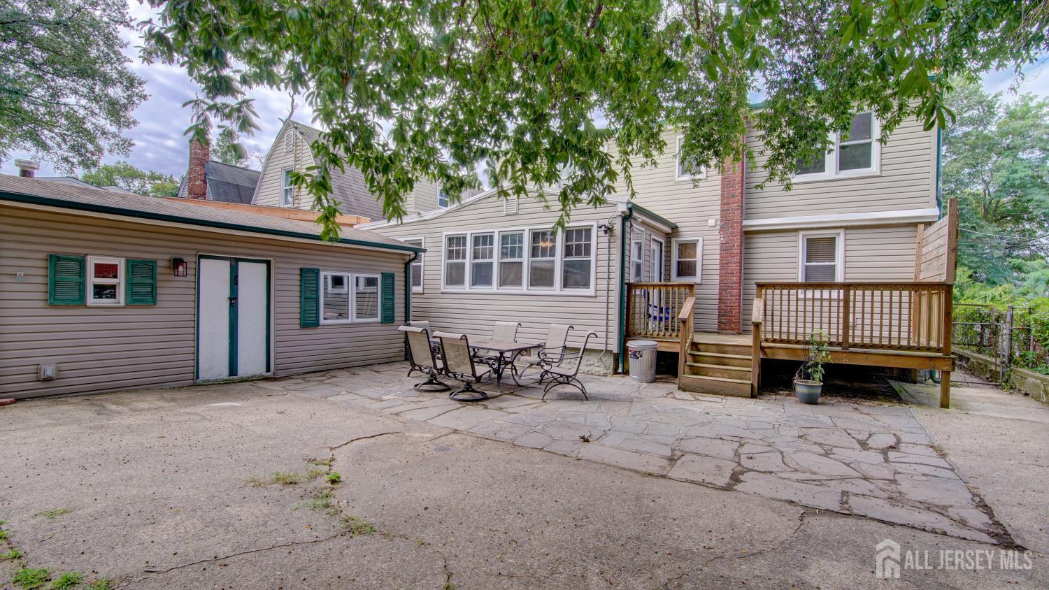 44 Briarwood Avenue Image 3